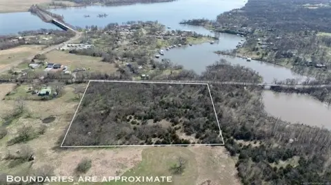 Land Near Lake Hudson