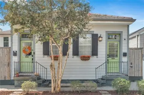 Renovated Uptown New Orleans Duplex