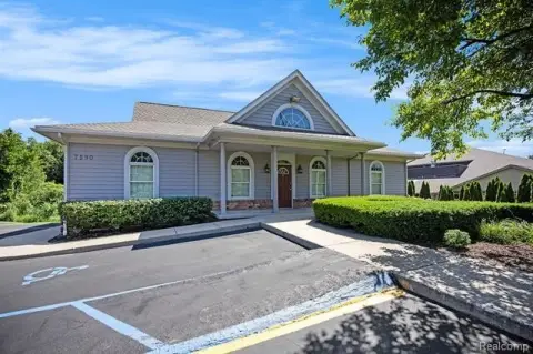 Prime Clarkston Office Space Available