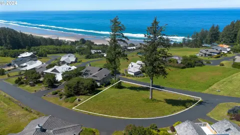 Ocean View Land in Manzanita