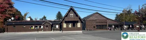Mixed-Use Property with Restaurant