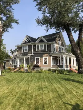 Restored Victorian Multi-Unit Building