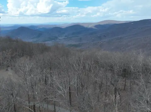 Unrestricted Acreage with Mountain Views