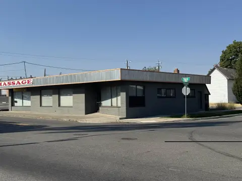 Four-Unit Office Building