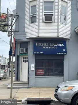 Upgraded Mixed-Use Corner Property