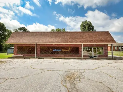 High-Visibility Commercial Property in Calhoun Falls
