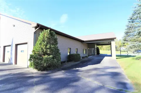 Commercial Suite For Lease