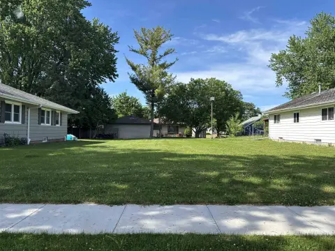 Buildable Waterfront Lot