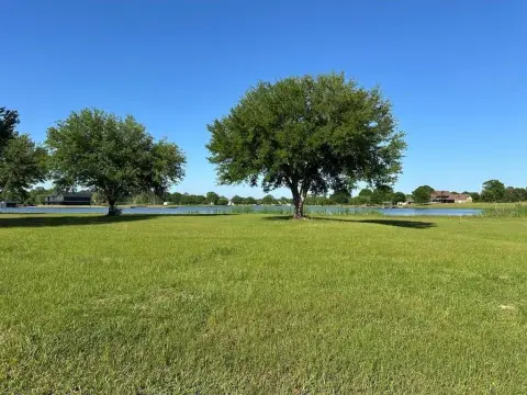 Waterfront Lot on New Arbor Lake
