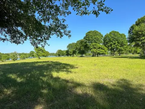 Waterfront Lot on New Arbor Lake