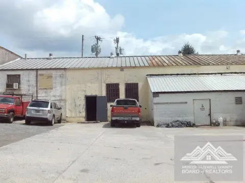 Industrial Building with Overhead Cranes