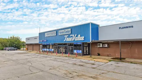 Retail Building with Loading Dock