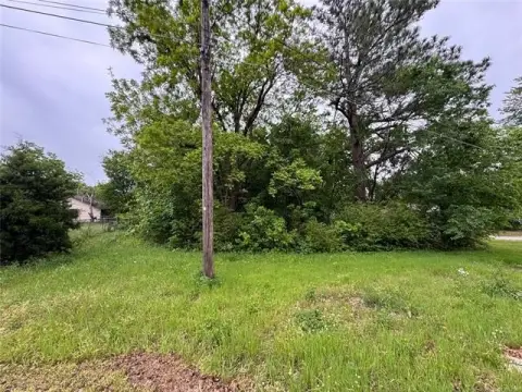 Buildable Lot in Prime Location