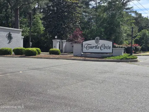 Land in Turtle Cove