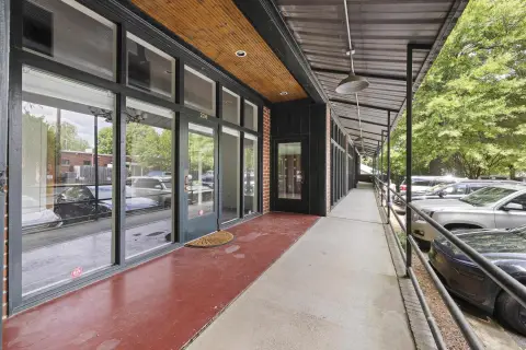 Spacious Commercial Space in Madison