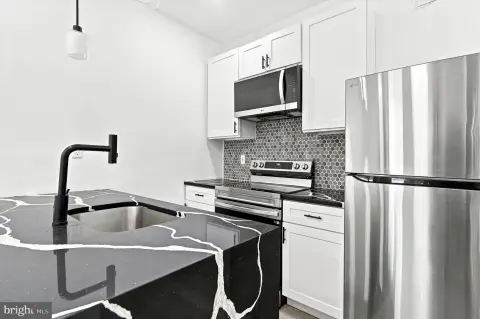 Renovated Duplex with Basement