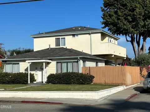 Duplex With Three Garages