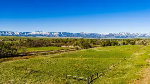 Mountain-View Residential Land Parcel