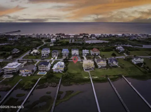 Waterfront Homesite in Cape Island