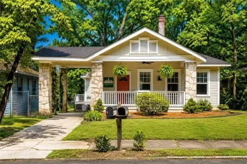 Craftsman Duplex with Two Residences