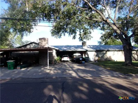 Victoria, TX Duplex For Sale