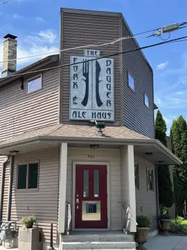 Mixed-Use Restaurant Property