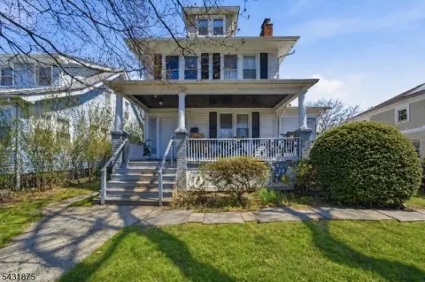 Spacious Duplex in Rahway City