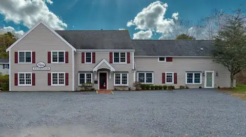 Office Showroom Building on Route 28