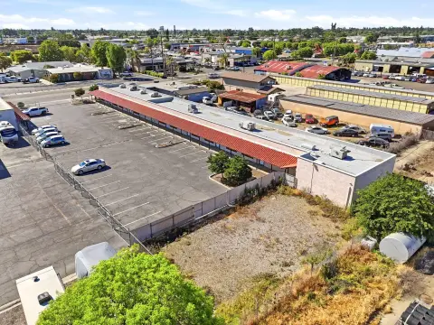 Versatile Office Property in Visalia