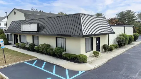 Northfield Office/Medical Space For Lease