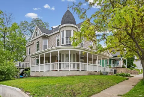 Victorian Triplex Near Downtown Lafayette