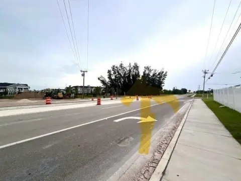 Commercial Lot in Cape Coral