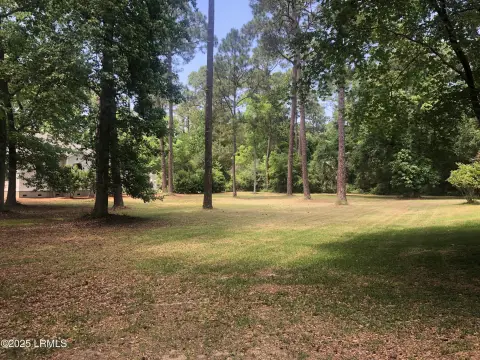 Residential Land in Waterfront Community