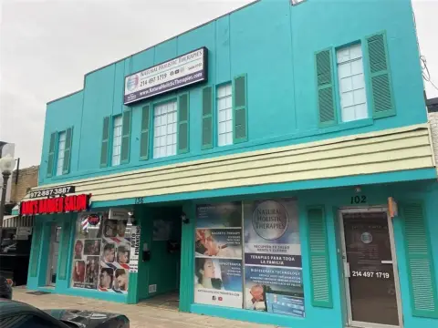 Retail Space in Heritage Crossing