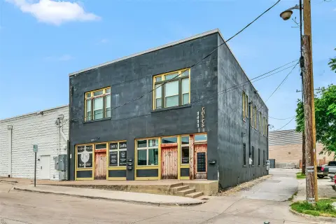 Office Space with Multiple Entrances
