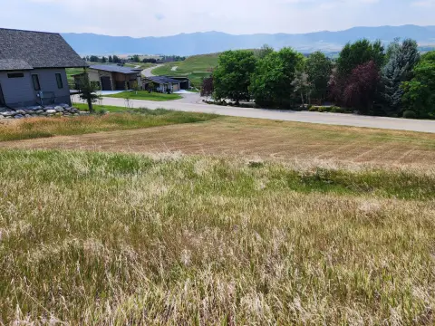 Residential Building Lot in PUD