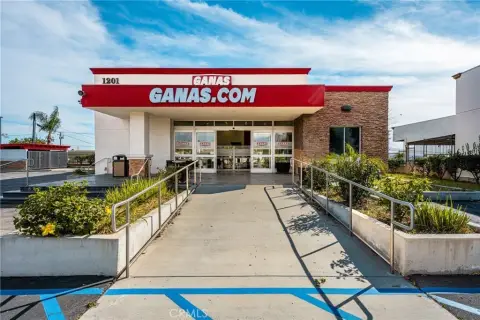 High-Visibility Commercial Property on Holt Blvd