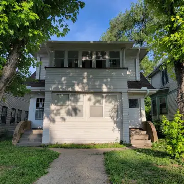 Duplex with Garage