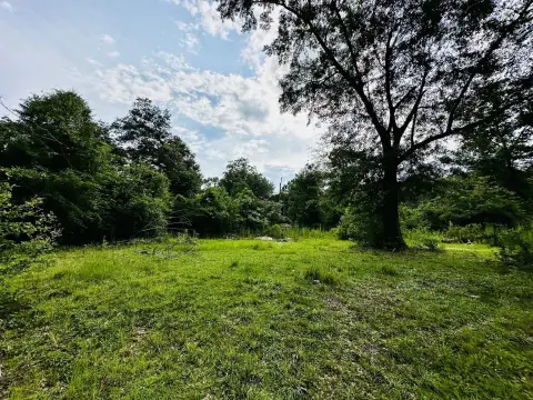 Unrestricted Land with Utilities