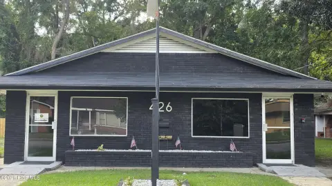 Flexible One-Story Office Building