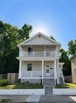 Two-Unit Duplex with Balcony