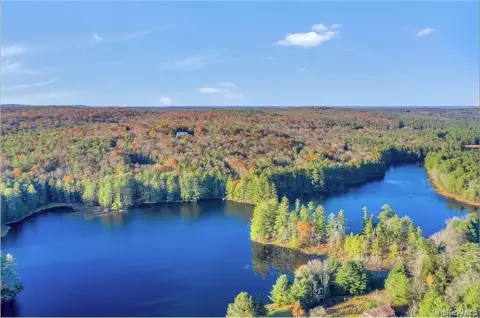 Lakefront Lot in Private Community