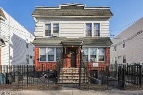 Newark City Fourplex Investment Opportunity