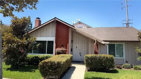 Bungalow Fourplex with Garages