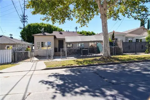Triplex with Separate Rear Building