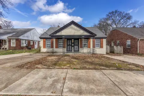 Renovated Duplex Near Midtown Memphis