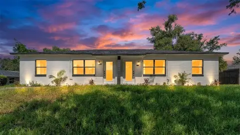 Renovated Income Duplex