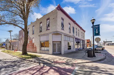Historic Mixed-Use Building