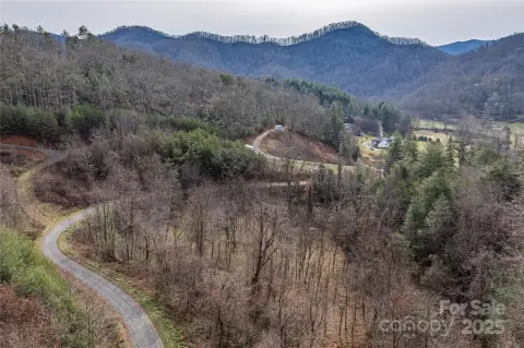 Land in Quiet Cullowhee Community