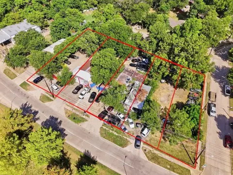 Multi-Lot Commercial Land with Auto Shop